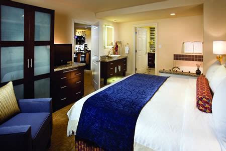Vegas Spa Cruising .
